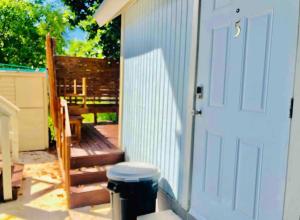 Island Retreat Studio #5