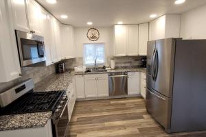 75 Acre home with trails & outdoor fun tons of Wildlife