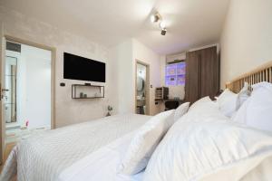 Villa Urbi et Orbi 2