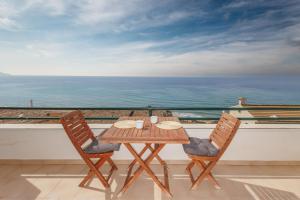 Kallopsia Home 105 Glifada Beach Corfu Menigos Resort by New Era