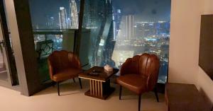 AMAKIN Burj Vista Tower 1