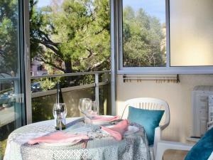 Studio climatisé, piscine & parking, proche plage - FR-1-252A-99