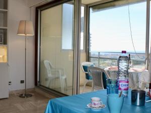 Appartements Appartement Villeneuve-Loubet, 1 piece, 2 personnes - FR-1-252A-99 : photos des chambres