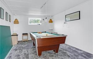 4 Bedroom Beautiful Home In Ebeltoft