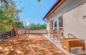 6 Bedroom Amazing Home In Mucharz