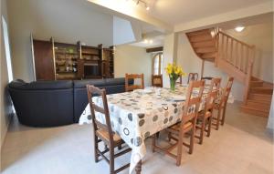 Maisons de vacances Stunning home in Fierville-les-Mines with WiFi and 4 Bedrooms : photos des chambres