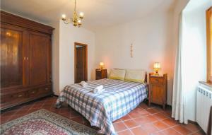 Stunning Home In Colle Di Buggiano With Wifi And 3 Bedrooms