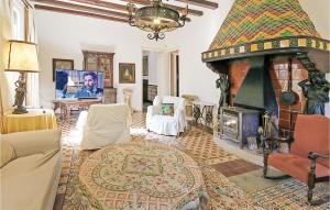 Awesome Home In Vilanova Del Vallès