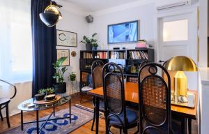 Designer Two-Bedroom Apartment