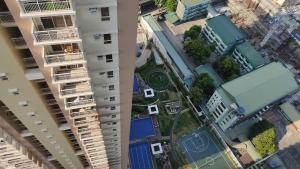 Affordable staycation BRAND NEW 2BR (39B) Infina Towers Aurora Boulevard