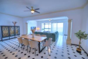 Beautifully furnished seafront 4 bedrooms GOSLM-4