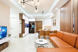 Căn Hộ 3 Phòng Ngủ (Three-Bedroom Apartment)