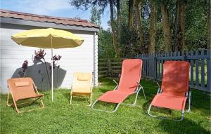 Maisons de vacances Nice home in Bourbourg with WiFi and 2 Bedrooms : photos des chambres
