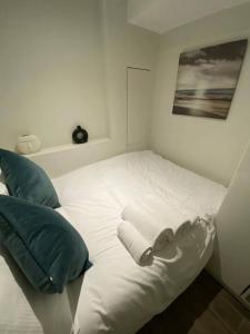 Kensington Garden Square Studio