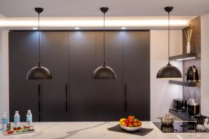 MARBELLA BANUS SUITES - Marbella Marina Banus Deluxe Apartment Sea Views