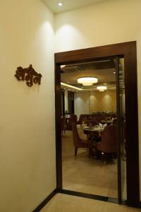 HOTEL DHAROHAR