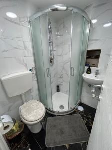 DORA HOUSE VALENTINO