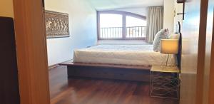 Charming apartment & parking by ANTHEA HOMES