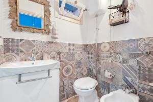 Lo Chalet sul Mare, Terre Marine