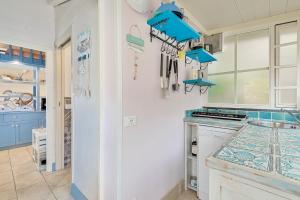 Lo Chalet sul Mare, Terre Marine