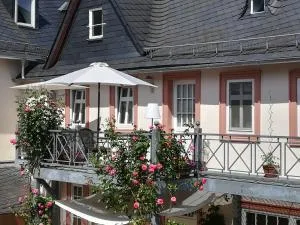 Künstler Ferienwohnung am Weilburger Schloss, Marktplatz 9 - Weilburg_Gaudernbach