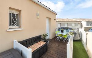 Maisons de vacances 1 Bedroom Gorgeous Home In Capestang : photos des chambres