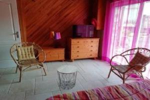 Maisons de vacances Vue Pic Viscos appartement RDC 4pers avec jardin : photos des chambres