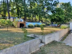 Maison des Pins - Salavas