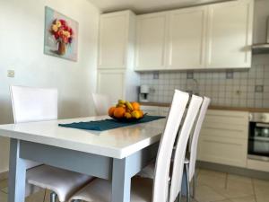 Villa Mihaela - Apartment Ika 
