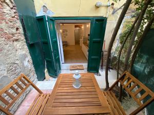 Il cortile tra i portici