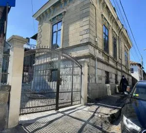 Casa Continentelor - Bărbuşa