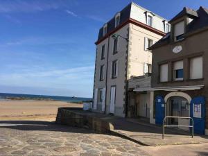 Location studio équipé à 200m de la plage.