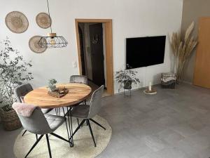 2-Zimmer Wohnung 80qm bis 4Pers.
