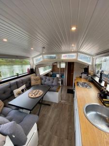 Bateaux-hotels Charmant bateau sur la Marne : photos des chambres