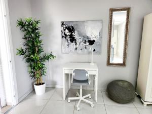 Sea View Penthouse Sunshine Urbania