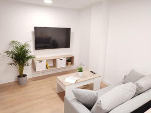 ÓPERA CAMPOAMOR (CENTRO CIUDAD, PLAZA DE GARAJE)