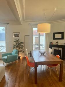 2 bedrooms - Parisian style - 25 min from Le Louvre