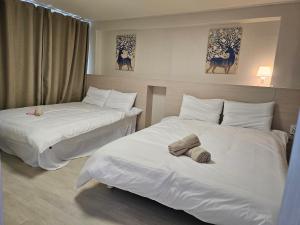 AREX Hongik station 3min