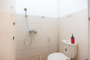 RedDoorz Syariah near Grand Galaxy Park