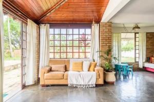 CasaGrandeItaúna - uma casa com muita história de praia e piscina privativa, somos petfriendy