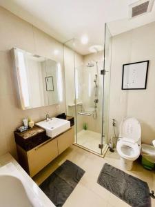 Luxury 2BR on the Clouds in Prime area Bangkok