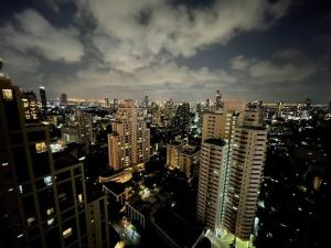 Luxury 2BR on the Clouds in Prime area Bangkok