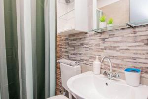 COMFY Flat, Athens city center