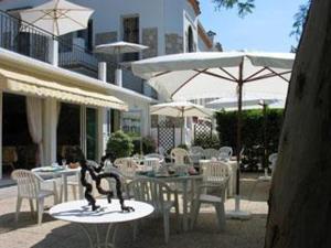 Hotels Hotel Pierre Loti : photos des chambres