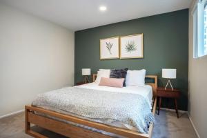 Brentwood 1BR w Pool nr UCLA Medical Center LAX-220