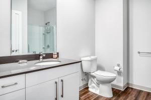 Brighton 1BR w WD Gym nr T Shops Dining BOS-436