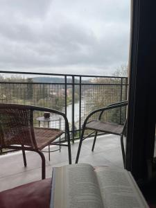 byt v blízkosti centra a v klidné zóně