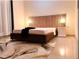 BRILLIANT THREE BEDROOMWITH OCEAN ViEW