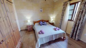 Qala Bed&Breakfast with swimming pool - IL-Wenniessa