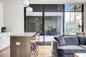 River N 1BR w Gym Pool WD nr Mag Mile CHI-440